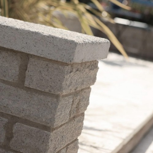 BRADSTONE TEXTURED COPING GREY 580X275X50MM             07250