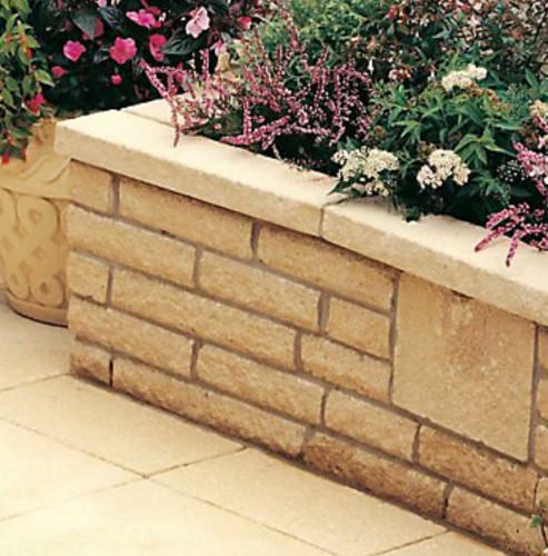 BRADSTONE TEXTURED COPING BUFF 580X275X50MM