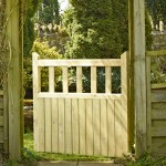 CHARLTONS         HAMPTON GATE HAM3  PRESS/TREATED 1067X915MM